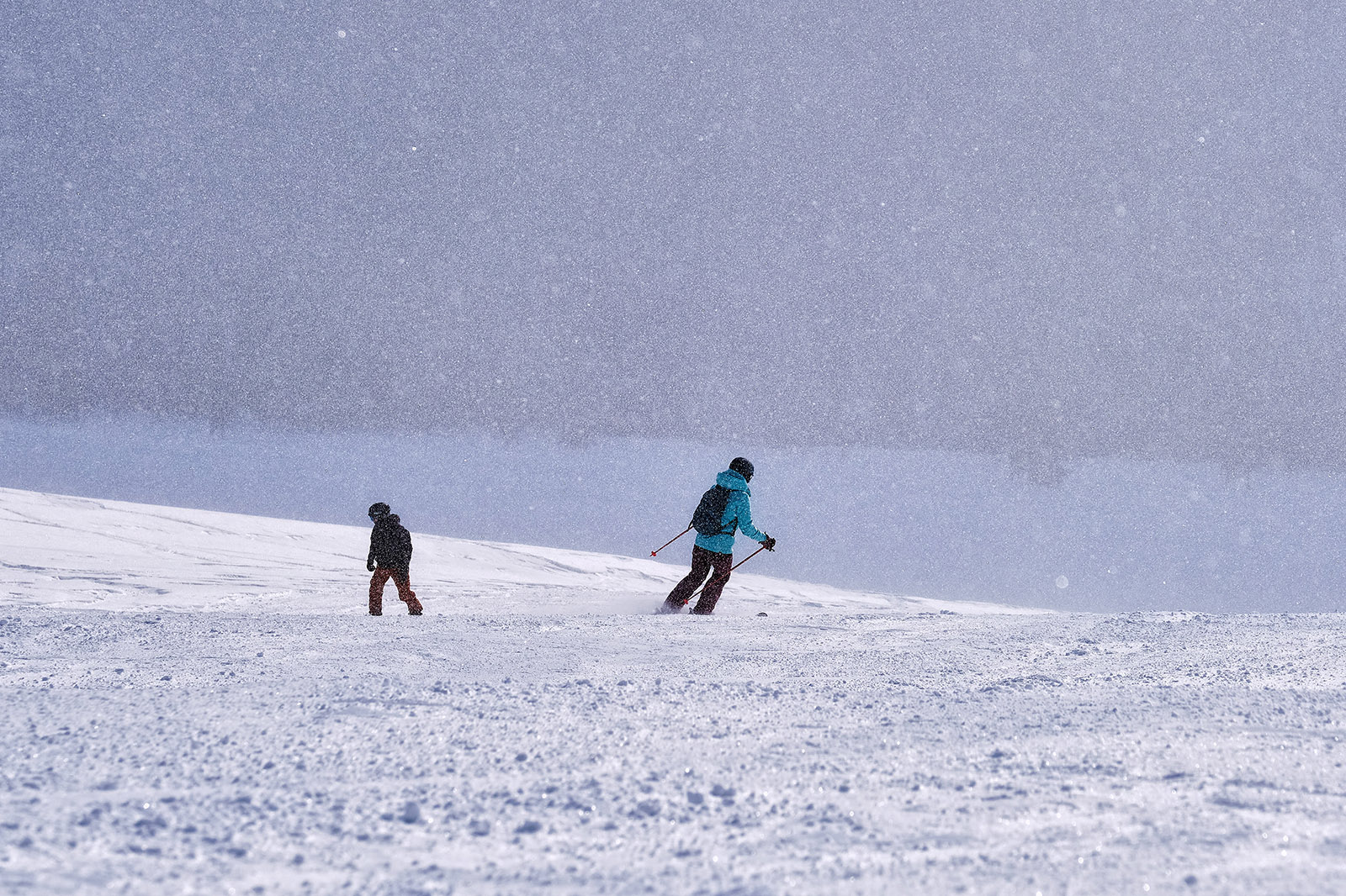 Skiing in Parang