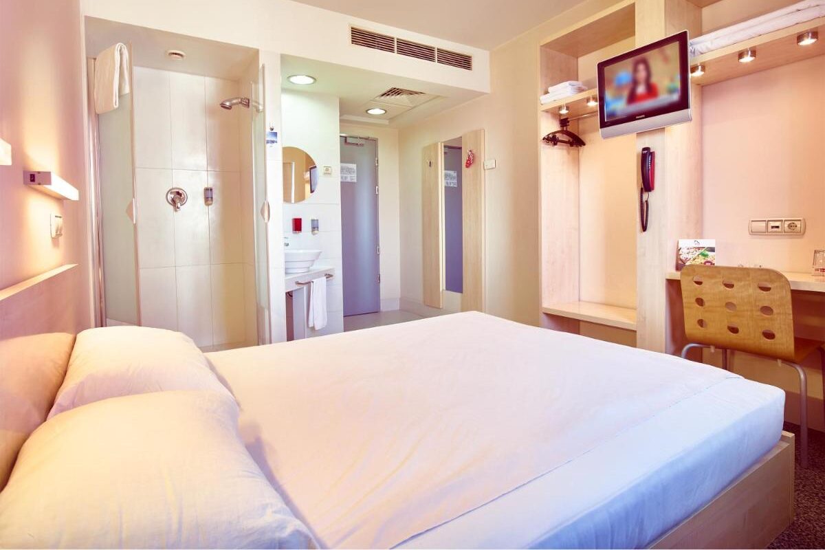 Hello Hotels Bucharest North Railway Station - Best Accommodation in Bucharest Lodging