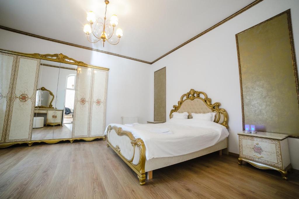 Accommodation in Busteni near the Cantacuzino Castle of Romania - Cantacuzino Castle Lodging