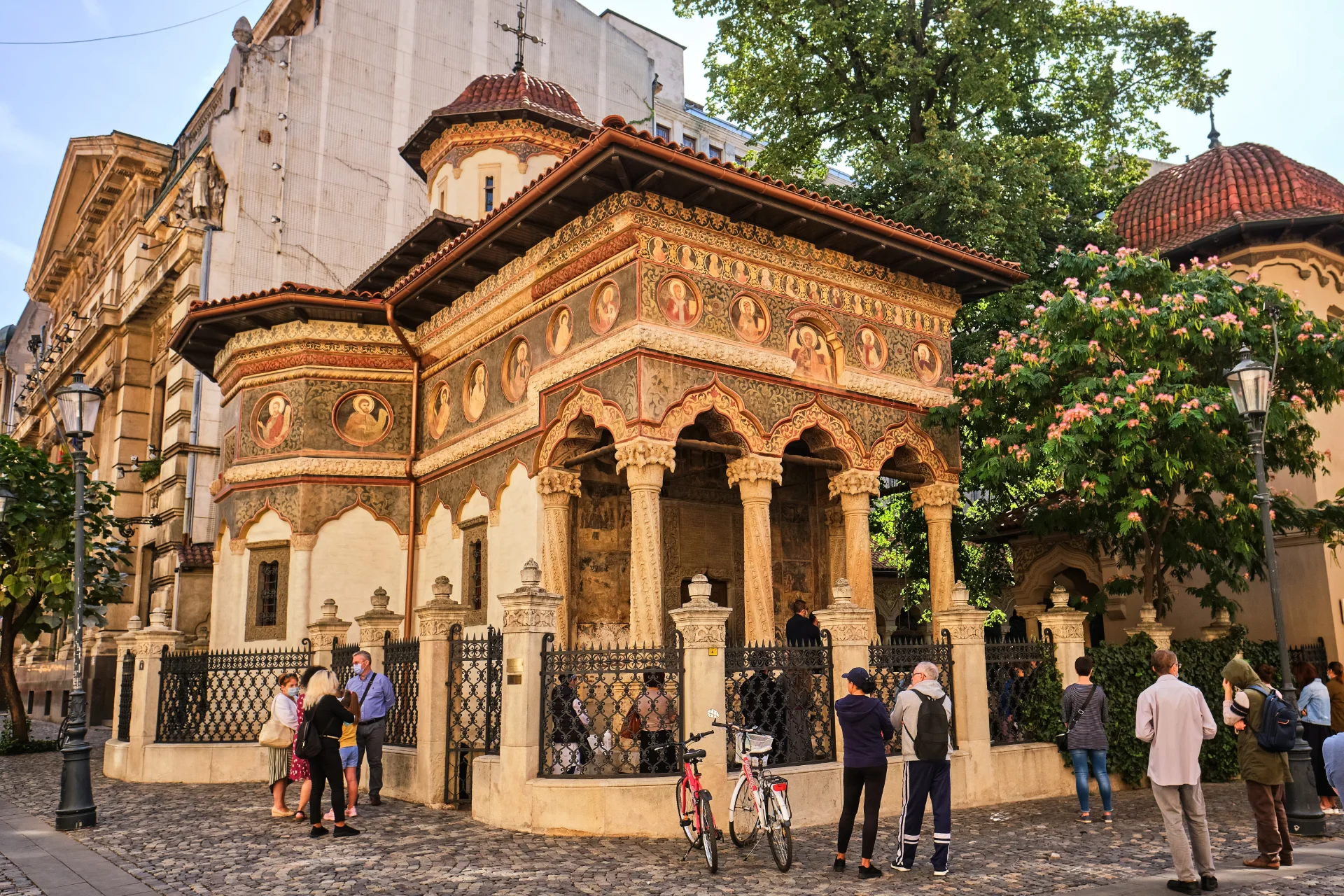 Old Town Bucharest - Sights of the historical center of Bucharest 06 - Stavropoleos Church