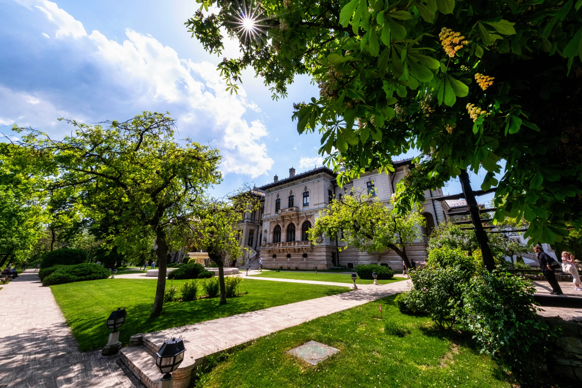 Other Sights and Monuments of Bucharest - Cotroceni Palace