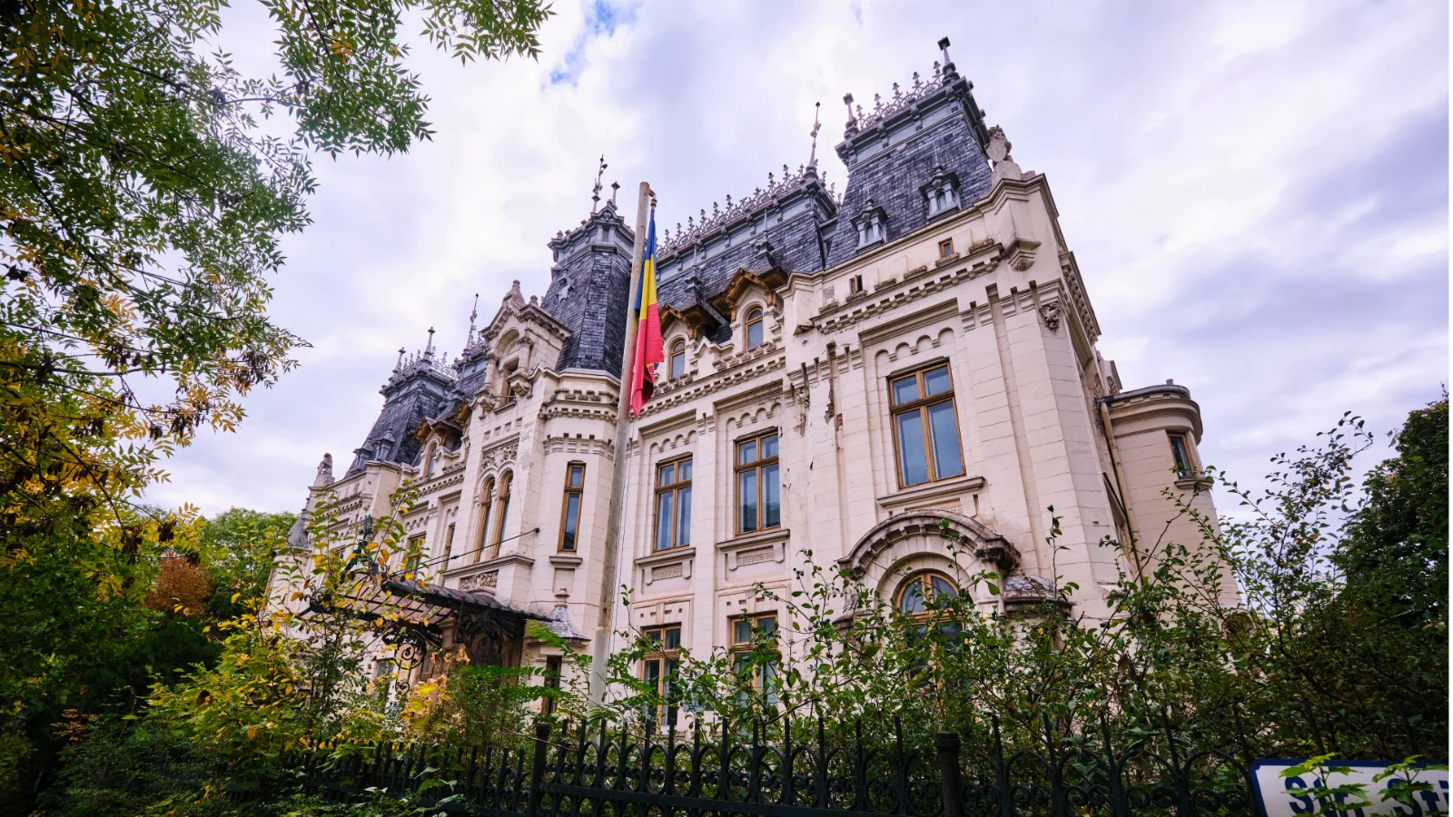 Other Sights and Monuments of Bucharest - Kretzulescu Palace