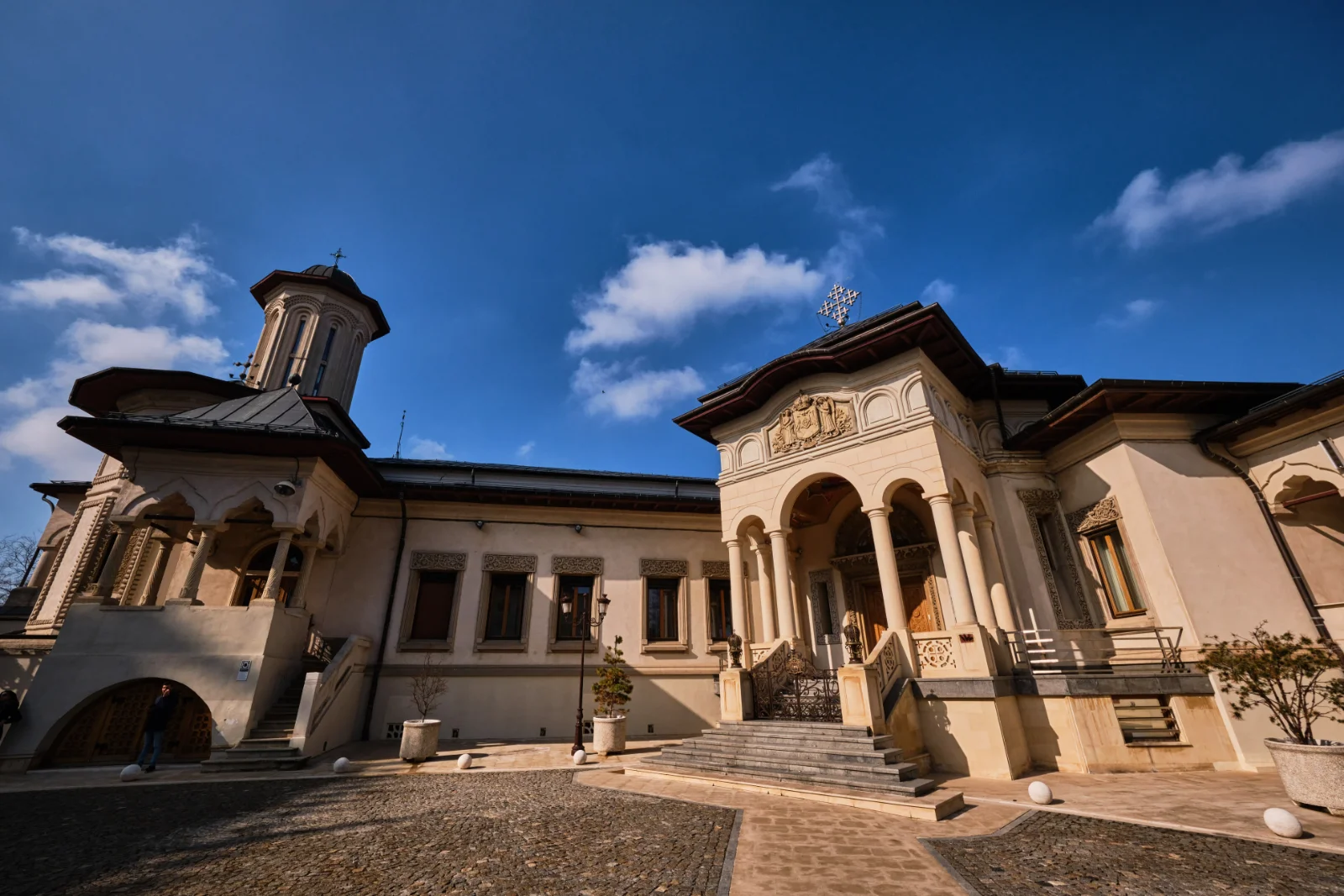 Other Sights and Monuments of Bucharest - Patriarchal Cathedral 2