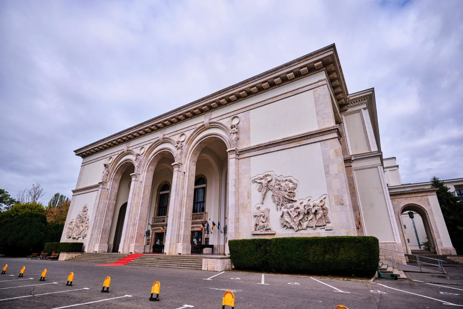 Other Sights and Monuments of Bucharest - Romanian Opera House
