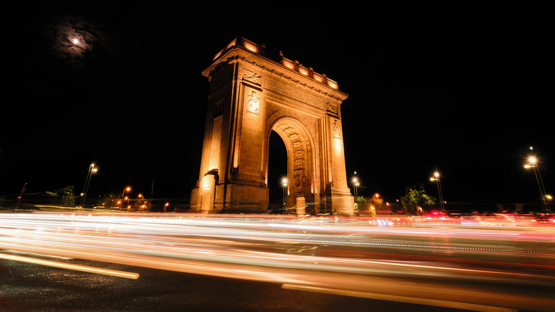 Other Sights and Monuments of Bucharest - Triumphal Arch