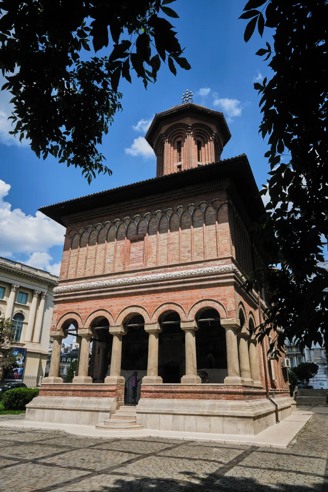 Victory Avenue of Bucharest 6