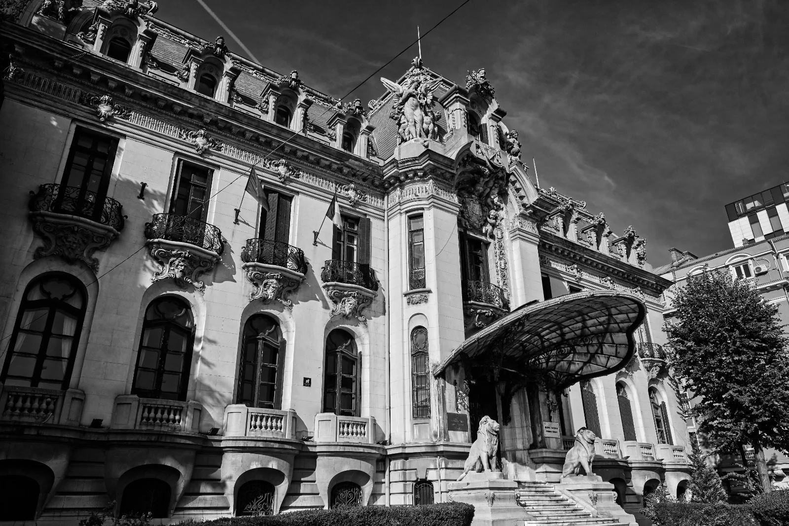 Victory Avenue of Bucharest - George Enescu Museum
