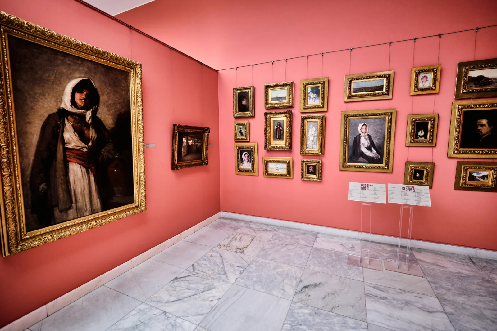 Victory Avenue of Bucharest - National Art Museum 4