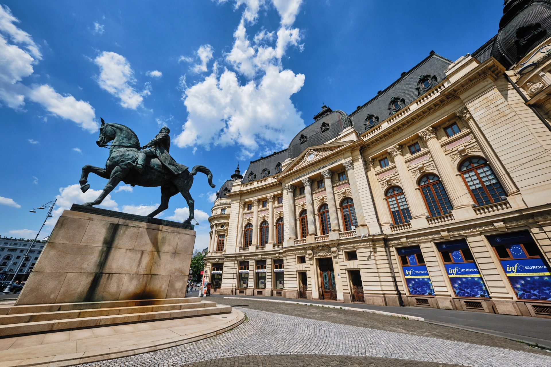Victory Avenue of Bucharest - Revolution Square 02